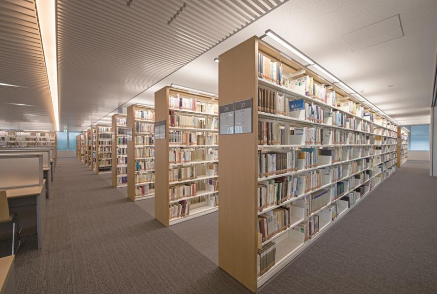 北九州市立大学図書館 本館